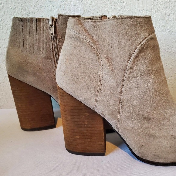 Jeffrey Campbell Ankle Boots Womens Size 6 Hanger Taupe Suede Heel Zip Booties - Picture 4 of 12